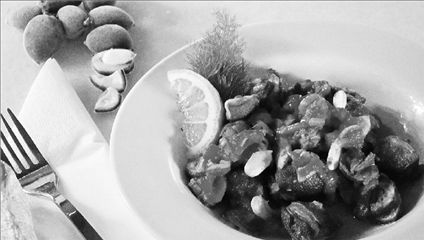 Χλωρά αμύγδαλα, τρυφερή και πικάντικη ανοιξιάτικη λιχουδιά