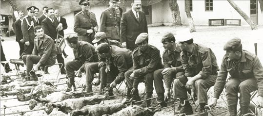 Μελαγχολική μπαλάντα για τους μουλαράδες του 1967