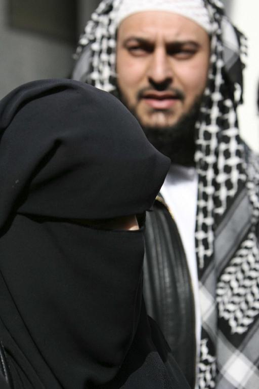 Ο χασάπης, το νικάμπ και οι…ερωμένες των Γάλλων