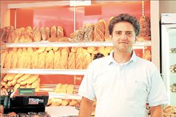 «Δεν φθάνει  μόνον το…  φθηνό ψωμί»