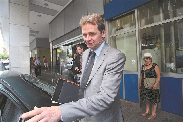 Κρέμασε τα «όπλα» του ο σκληρός Πολ Τόμσεν…