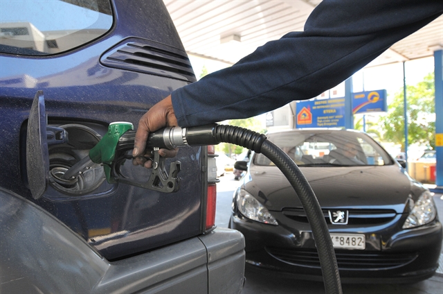 Εισήγηση για κόφτη στις τιμές των καυσίμων