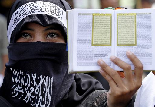 Φλόριντα: συνεχίζει να απειλεί ότι θα κάψει το Κοράνι αμερικανός ιερέας
