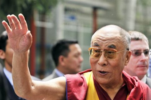 Παραιτείται από ηγέτης του Θιβέτ ο Δαλάι Λάμα
