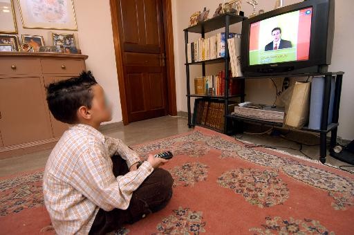 Όταν η τηλεοπτική εικόνα βομβαρδίζει τον παιδικό ψυχισμό | tanea.gr