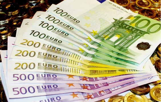 Ανάπτυξη το 2012 βλέπει το ΔΝΤ