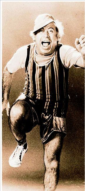 «Τι καρπαζώνεις,  κύριος, µαζί  τον έχουµε  τον σβέρκο;»