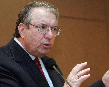 Μπαμπινιώτης: «Οι νέοι θα πληρώσουν ακριβά τα greeklish»