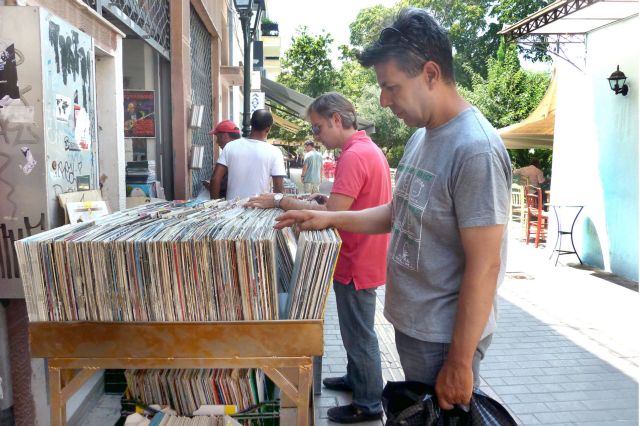 Ιντερνετικές δημοπρασίες για σπάνια ρεμπέτικα