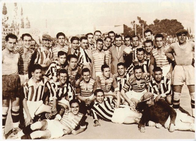Οι γάμοι του βαρκάρη και της φρουφρούς