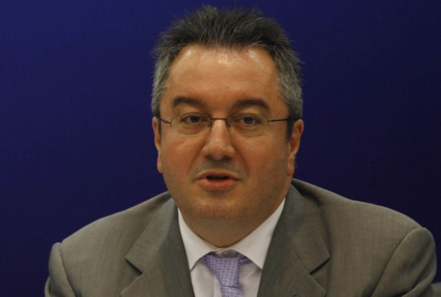 Μόσιαλος: Ο κ. Σαμαράς ξεχνάει τις τεράστιες ευθύνες της παράταξης του και του ιδίου προσωπικά