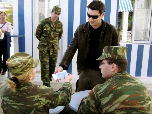 Στο ΚΕΠ αντί στο στρατολογικό γραφείο