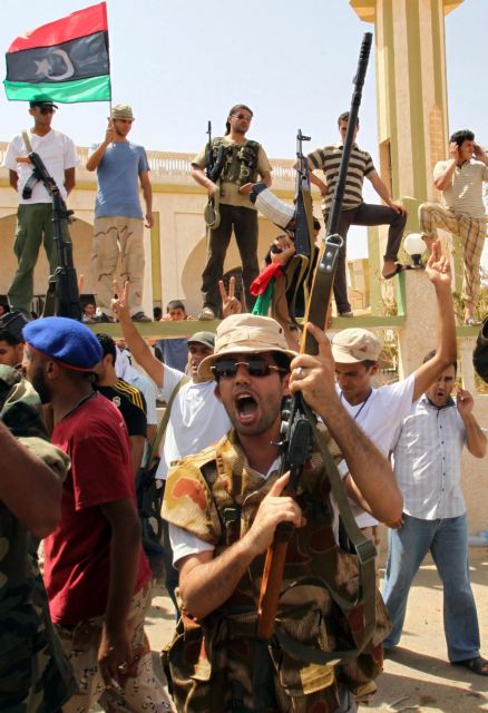 Δεν θα γίνει νεκροψία στη σορό του Καντάφι, ούτε δημόσια ταφή