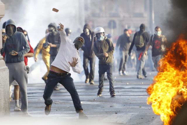 «Φωτιά κι εξέγερση όπως στην Ελλάδα»