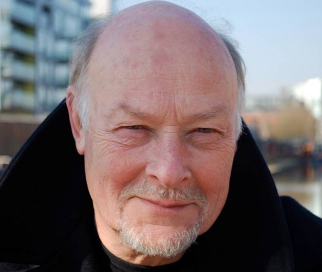 Ο Αγγλοπολωνός Τσάρλι Ρέζνικ