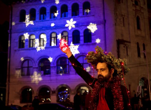 Πώς γιορτάζει
τα Χριστούγεννα
ένας άθεος