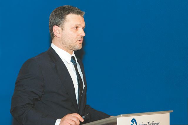 Το κοντό τσιγάρο τού έδωσε προαγωγή