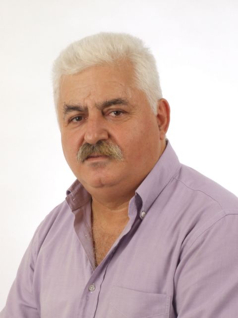 Δώρισε τον μισθό του στο Κέντρο Υγείας | tanea.gr Δώρισε τον μισθό του στο Κέντρο Υγείας | tanea.gr