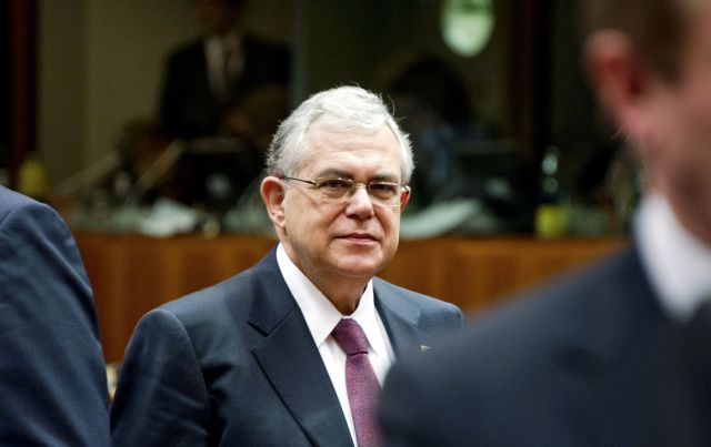 Γιούνκερ: «Απαράδεκτη» η πρόταση να τεθεί η Ελλάδα υπό επιτροπεία