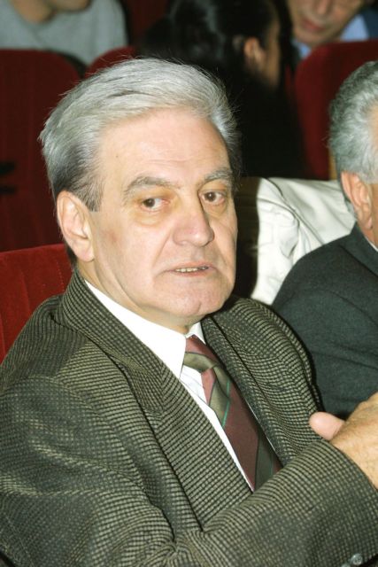 Εργο πέρα από τη μικρή οθόνη