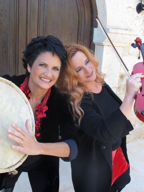 Ενας «γάμος», ένας σύμμαχος και δώδεκα τραγούδια