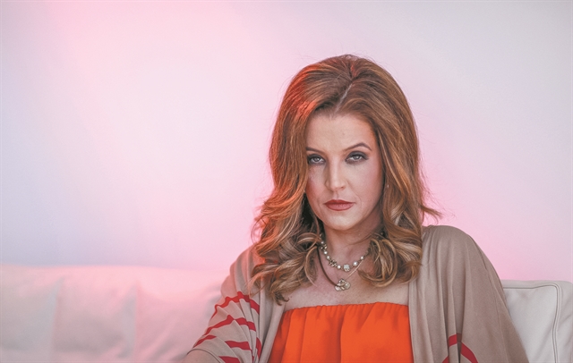 Πέθανε ξαφνικά η Λίζα Μαρί Πρίσλεϊ