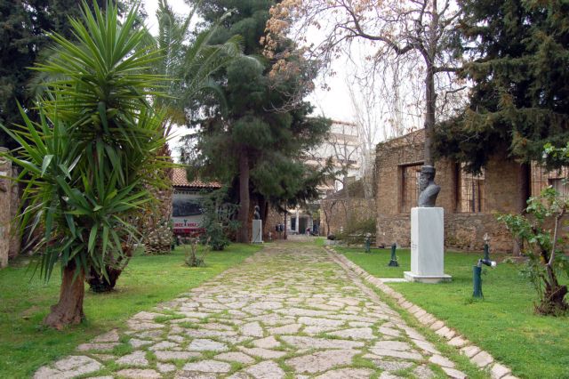 Ανοιξε τις πύλες της η Μάντρα του Μπλόκου της Κοκκινιάς