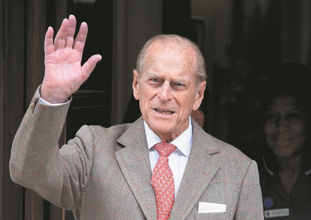 Πέθανε λίγο πριν κλείσει τα 100 ο πρίγκιπας Φίλιππος