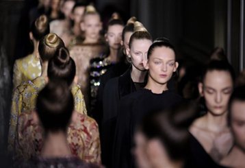 Τον ιταλικό οίκο μόδας Valentino αγόρασε η βασιλική οικογένεια του Κατάρ