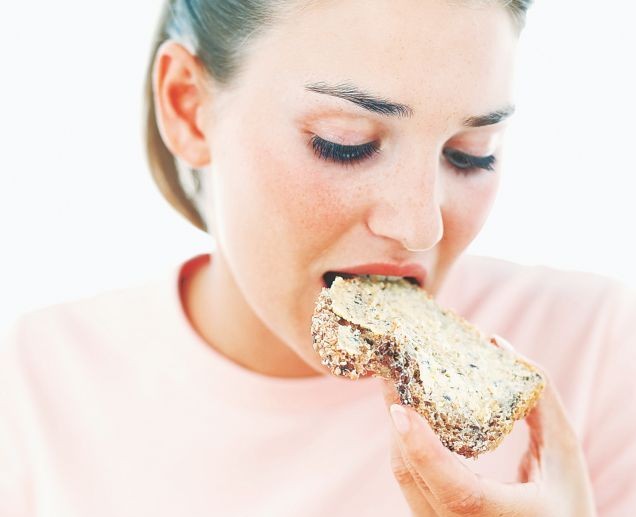 Λιγότερο φαγητό, περισσότερες δεκαετίες ζωής