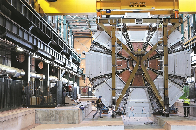 CERN: η επιστήμη για την ειρήνη