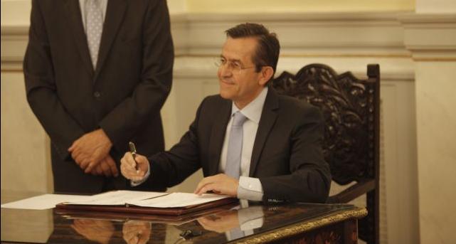 ΝΔ: Διέγραψαν τον βουλευτή Νικολόπουλο για σχόλιό του στο Twitter