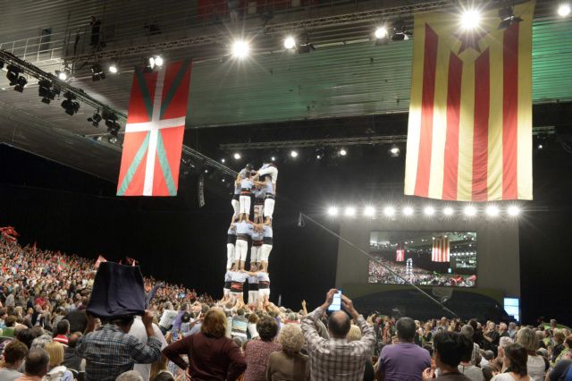 «Αντιός, Μαδρίτη», λένε Βάσκοι και Καταλανοί