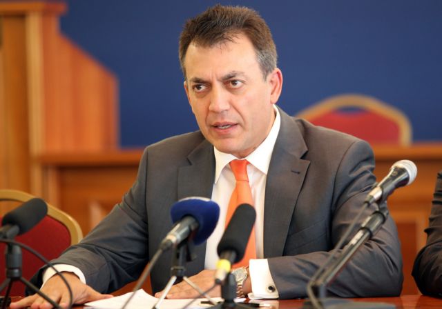 Βρούτσης: «Οι μαζικές αποχωρήσεις φταίνε για τις καθυστερήσεις στην απονομή των συντάξεων»