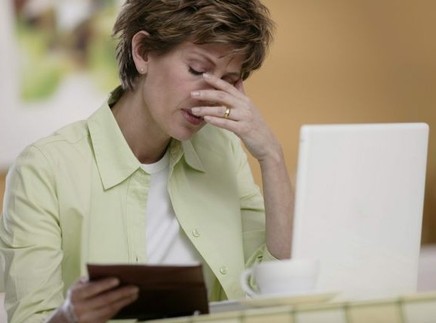 Μας προκαλεί κατάθλιψη η χρήση των κομπιούτερ το βράδυ