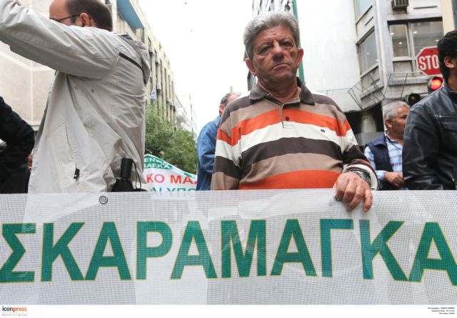 Ζητούν λύση για τα 3 υποβρύχια και τους εργαζόμενους στα ναυπηγεία Σκαραμαγκά