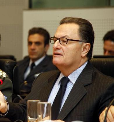 Υπ. Αμυνας: «Δεν έχει απόρρητα διαβαθμισμένα έγγραφα ο Βενιζέλος»