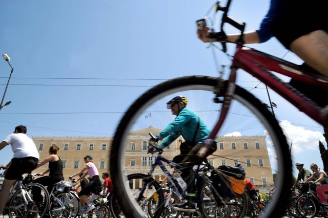 «Παίρνω ένα ποδήλατο και φεύγω για τ’ αδύνατο…»