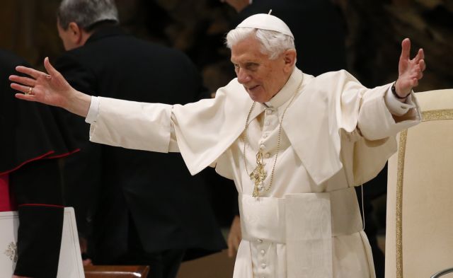 Πάπας Βενέδικτος ΙΣτ’: «Φεύγω για το καλό της Εκκλησίας»