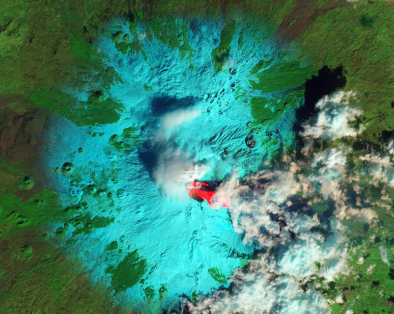 «Εκρηκτική» φωτογραφία της Αίτνας από δορυφόρο της NASA
