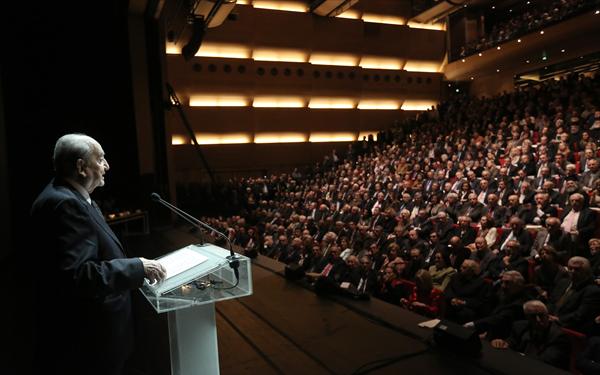Πλήθος πολιτικών στην παρουσίαση του βιβλίου του Κωνσταντίνου Μητσοτάκη