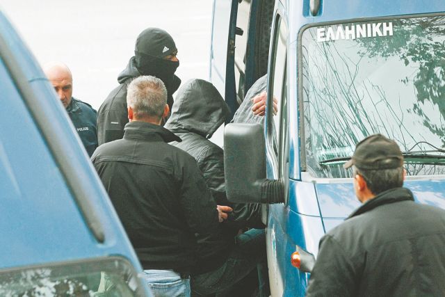 Λάρισα: Εξάρθρωση δύο εγκληματικών οργανώσεων διακίνησης ναρκωτικών