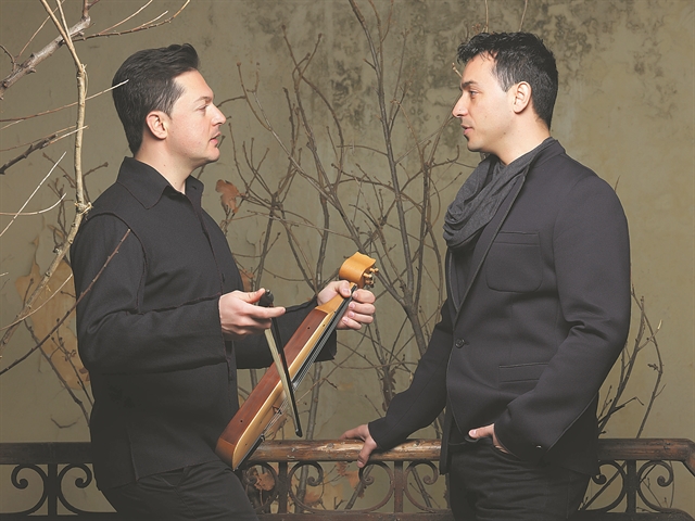 Μίκης: από trance ως ποντιακά