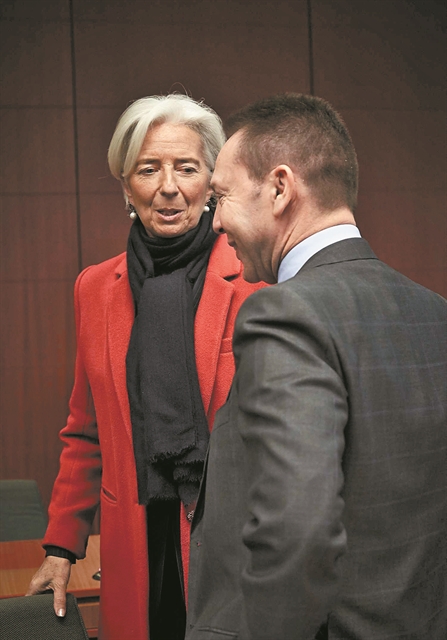 Τα «καρφιά» και η πίστη στη Λαγκάρντ