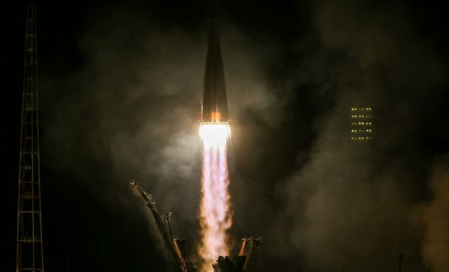 «Ρεκόρ σύντομης πτήσης» με το διαστημόπλοιο Σογιούζ, που προσδέθηκε στον Διεθνή Διαστημικό Σταθμό