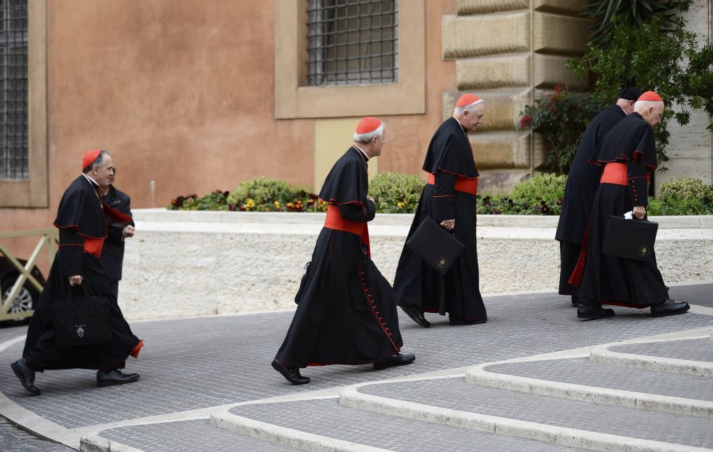 Στις 12 Μαρτίου ξεκινάει η διαδικασία εκλογής του νέου Πάπα