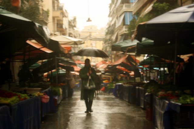 Βροχές και καταιγίδες από το βράδυ του Σαββάτου