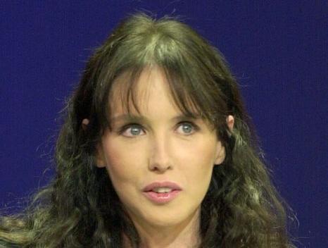 Η Ατζανί αρνήθηκε τον ρόλο της συζύγου του Στρος-Καν