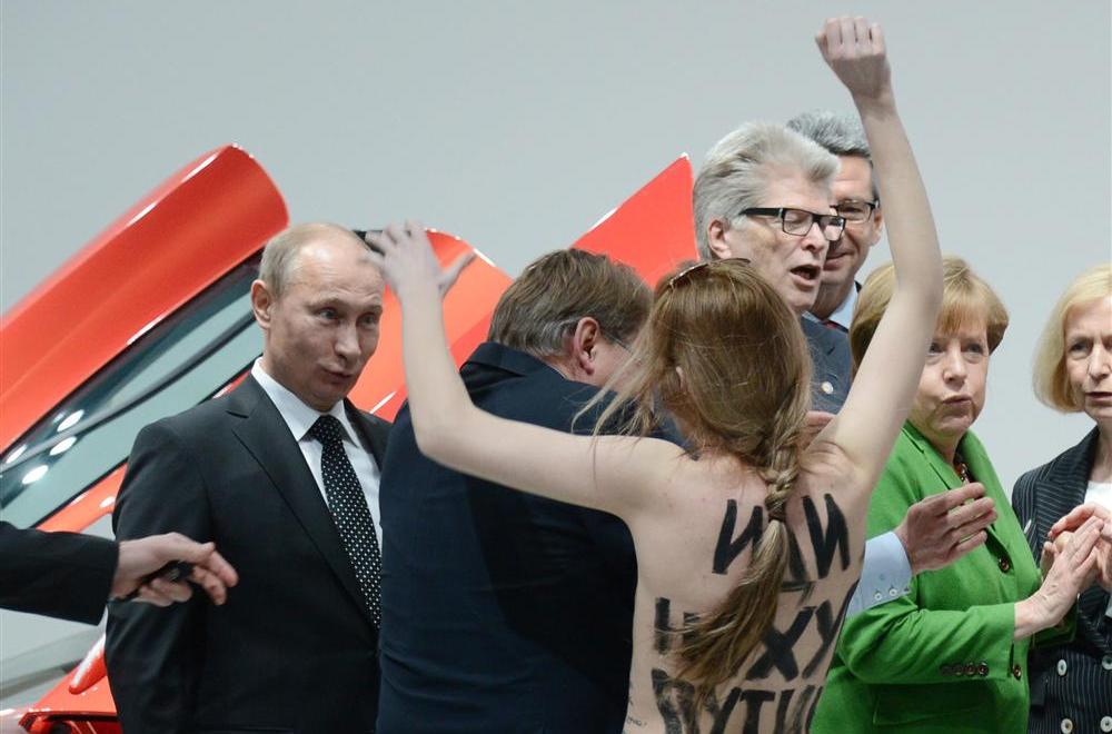 Πούτιν: «Μου άρεσε η γυμνόστηθη διαμαρτυρία»