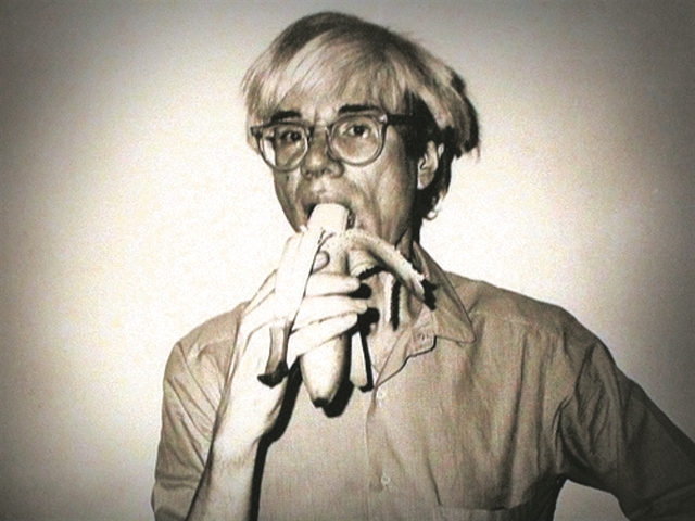 Ο Γουόρχολ και οι μύθοι του